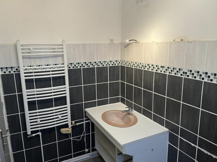 Lavabo avant rénovation